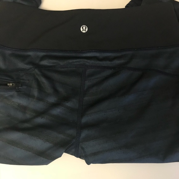 Lululemon Run: Top Speed Crop - Picture 2 of 7